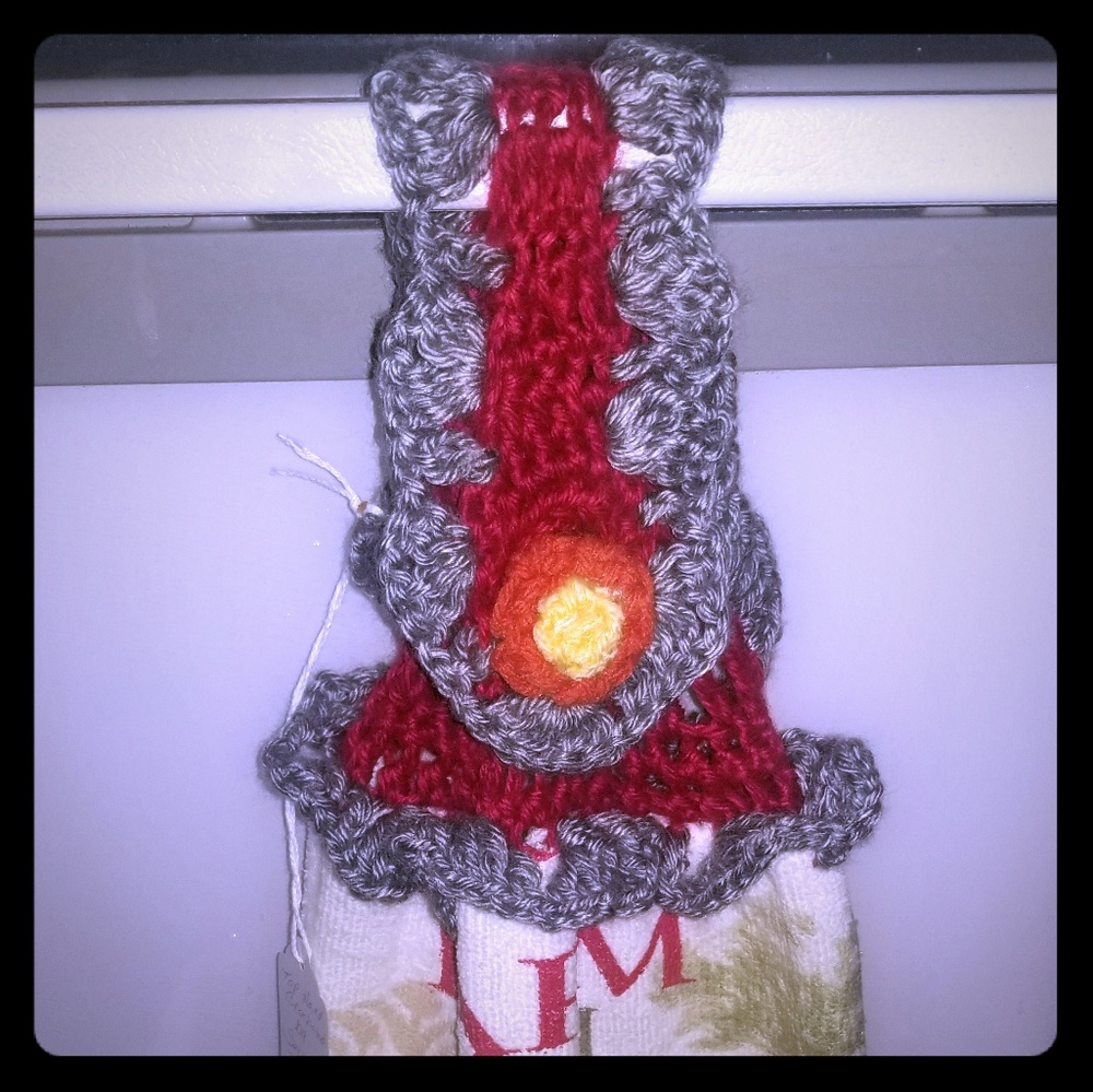KITCHEN TOWELS